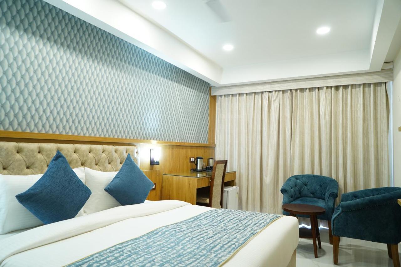 Hotel Shanti Sagar Kharar Eksteriør bilde