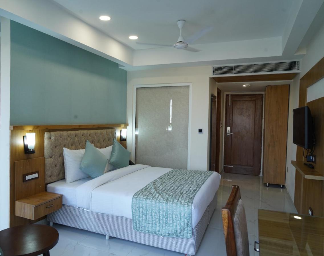 Hotel Shanti Sagar Kharar Eksteriør bilde
