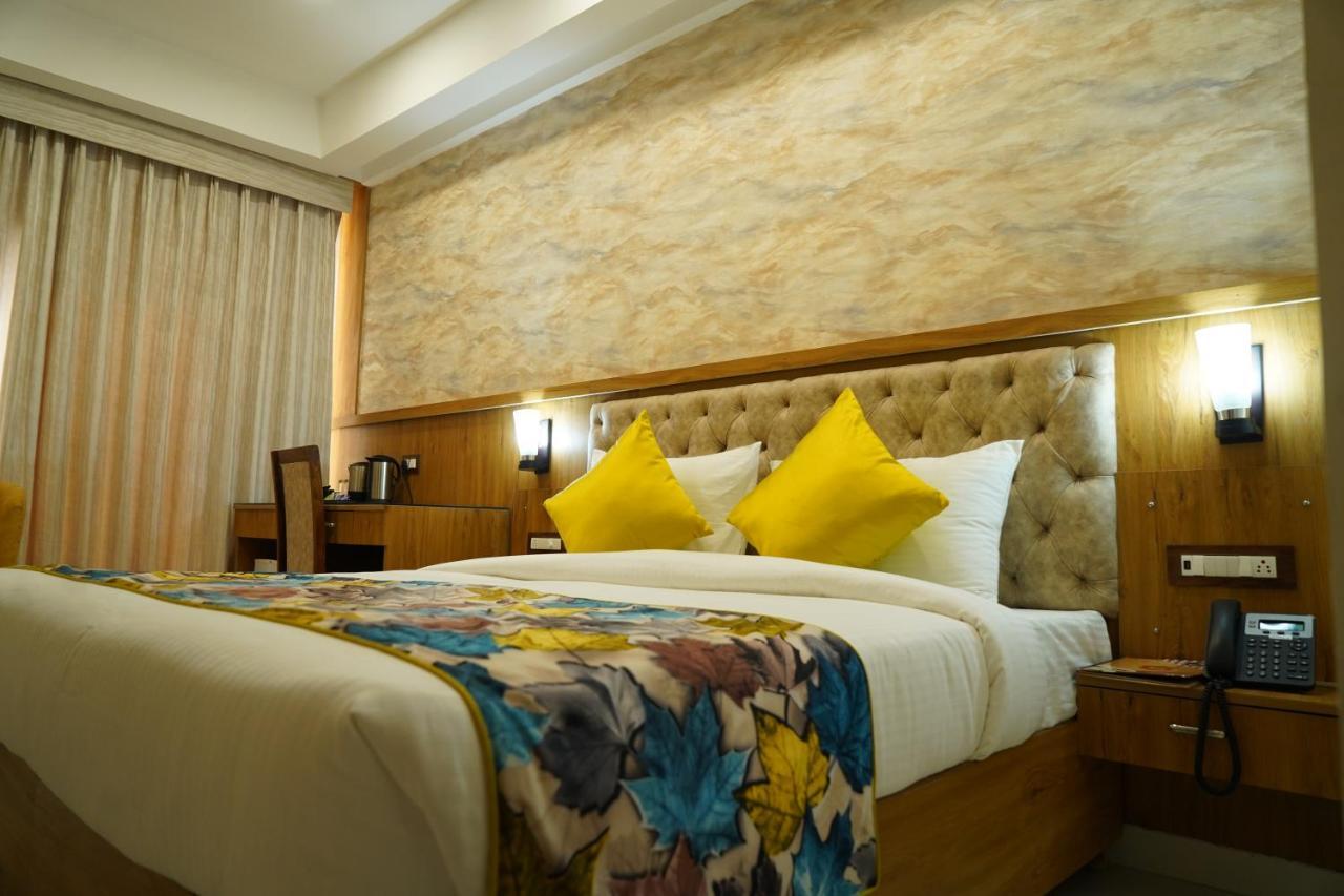 Hotel Shanti Sagar Kharar Eksteriør bilde